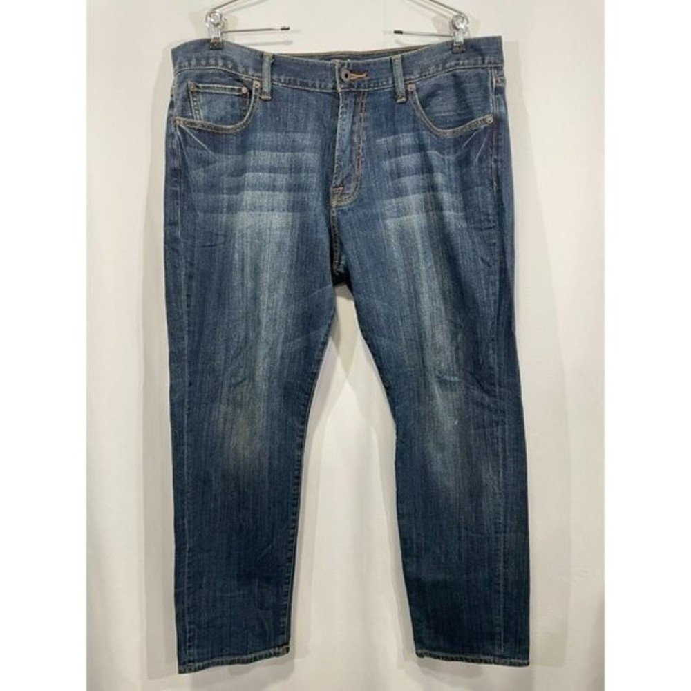Lucky Brand Handcrafted Men's Medium Wash Denim Jeans Straight Leg  Size W38 L32